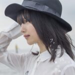 ファインダーの向こう/新山詩織